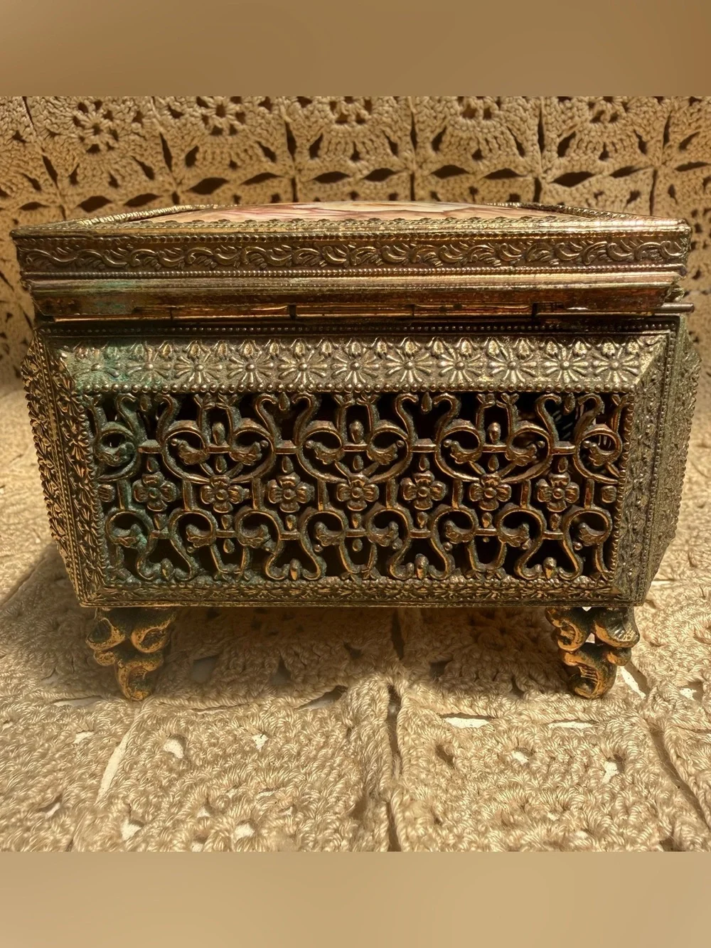 VTG Matson Style Gold Filigree Jewelry Box Casket Porcelain Rose Velvet Lined 4